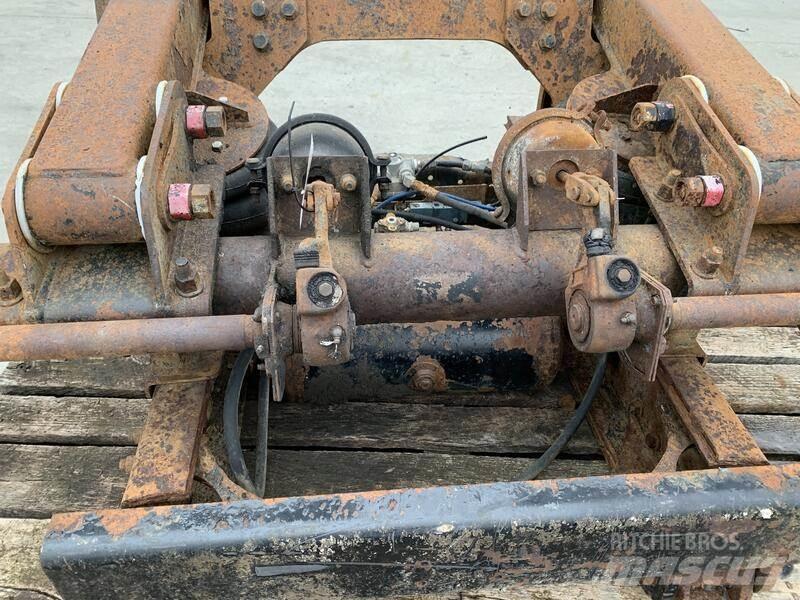  Lift Axle Осі