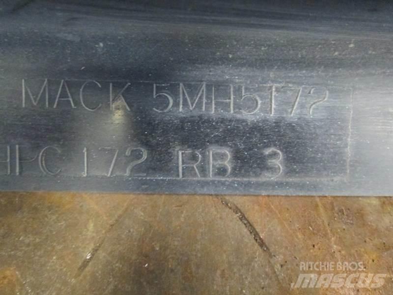 Mack MP7 Транспорт - Інші