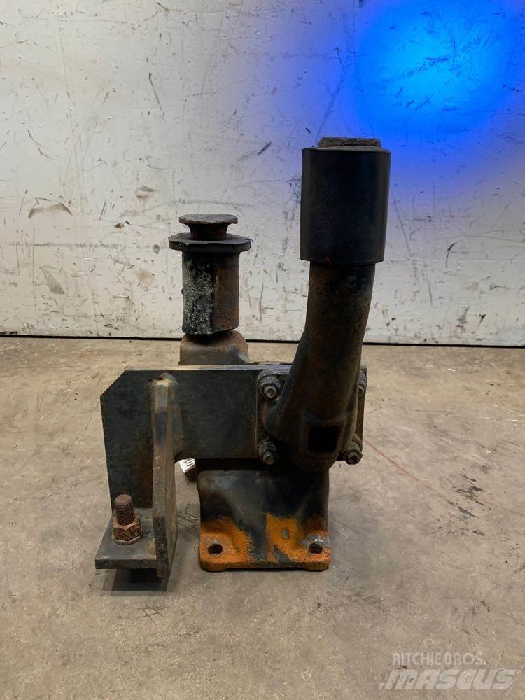 Mack RD680 Кабіни