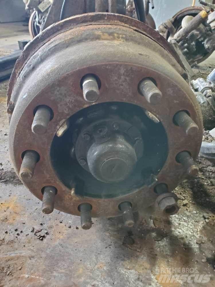 Meritor  Осі