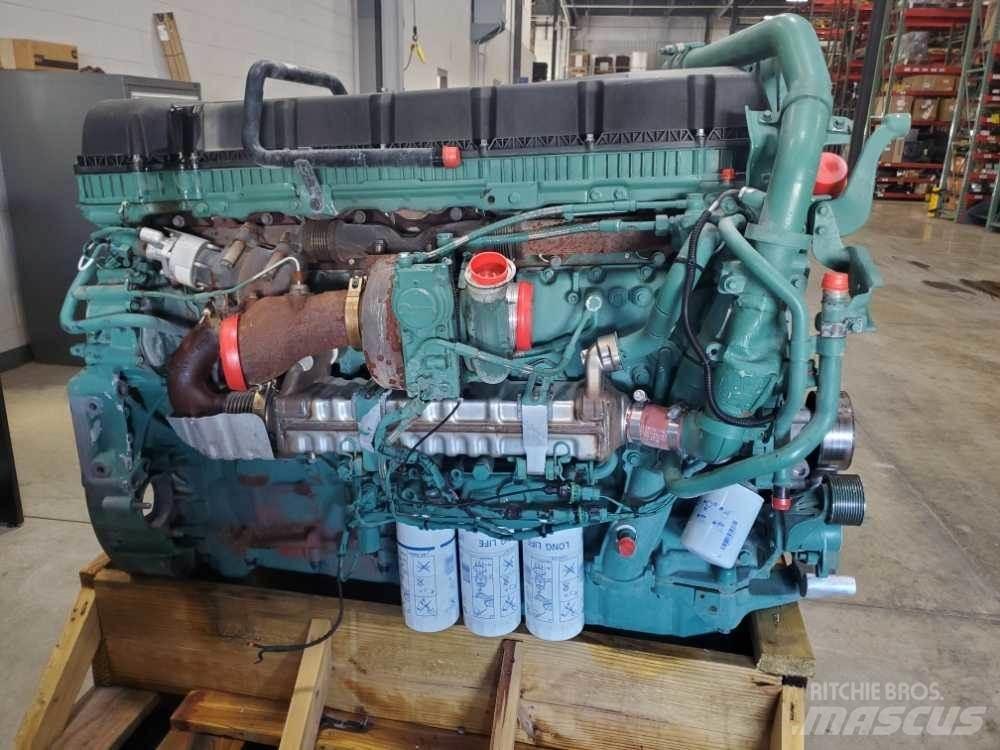 Volvo D13J Двигуни