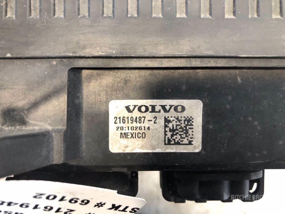 Volvo VNL Електроніка
