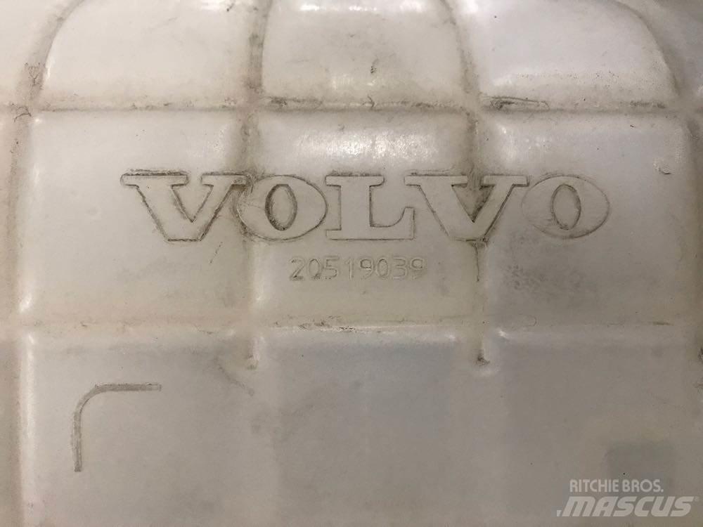 Volvo VNL Транспорт - Інші