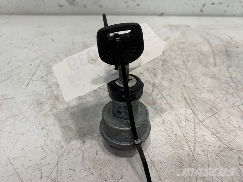 Volvo VNL Транспорт - Інші