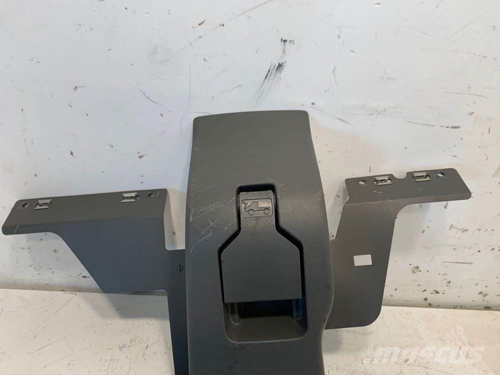 Volvo VNL Транспорт - Інші