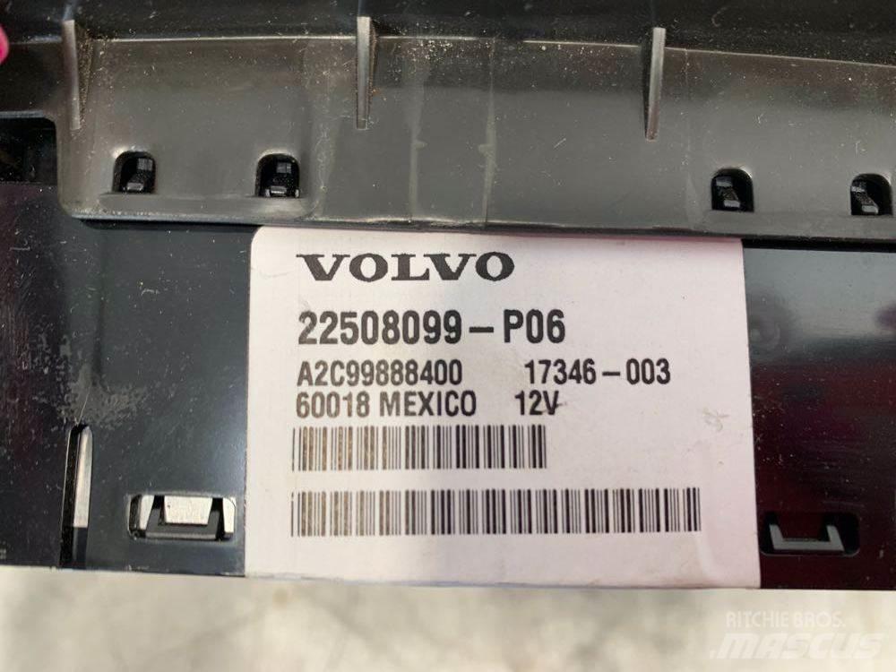 Volvo VNL Електроніка
