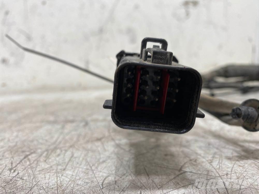 Volvo VNL Транспорт - Інші