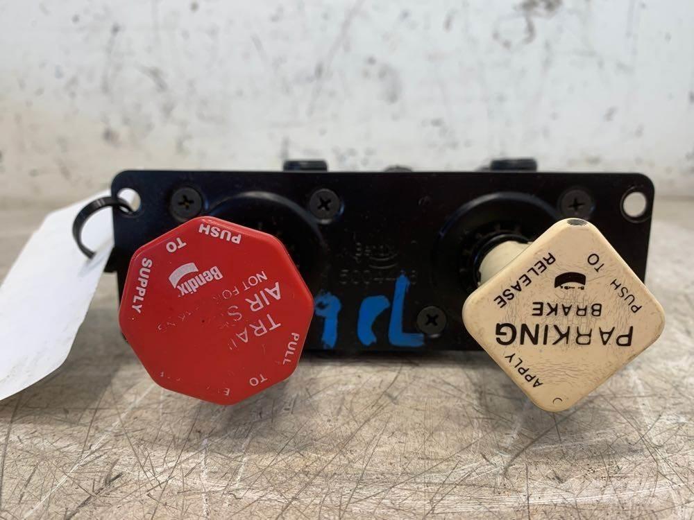 Volvo VNL Транспорт - Інші