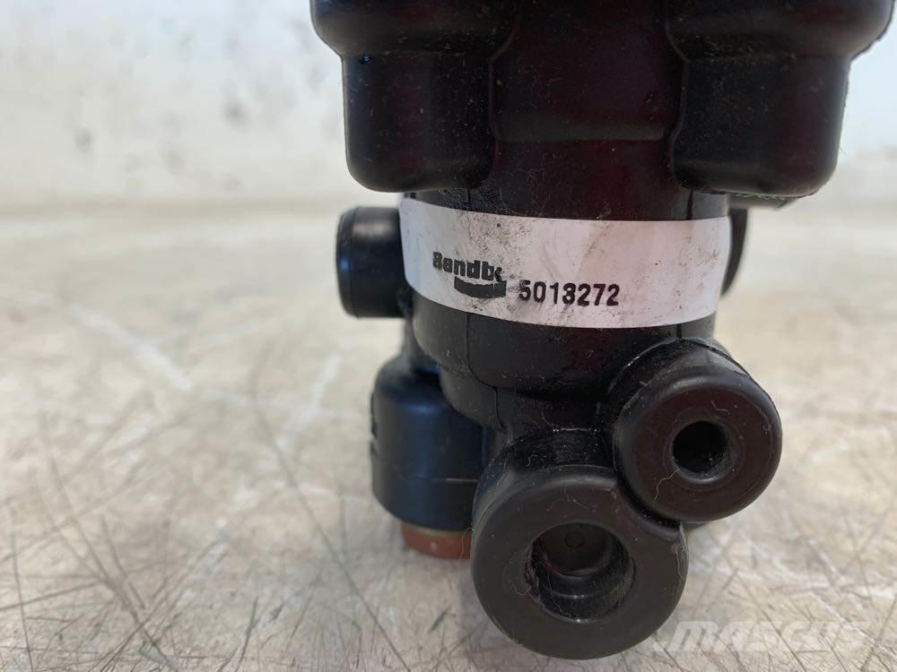 Volvo VNL Транспорт - Інші