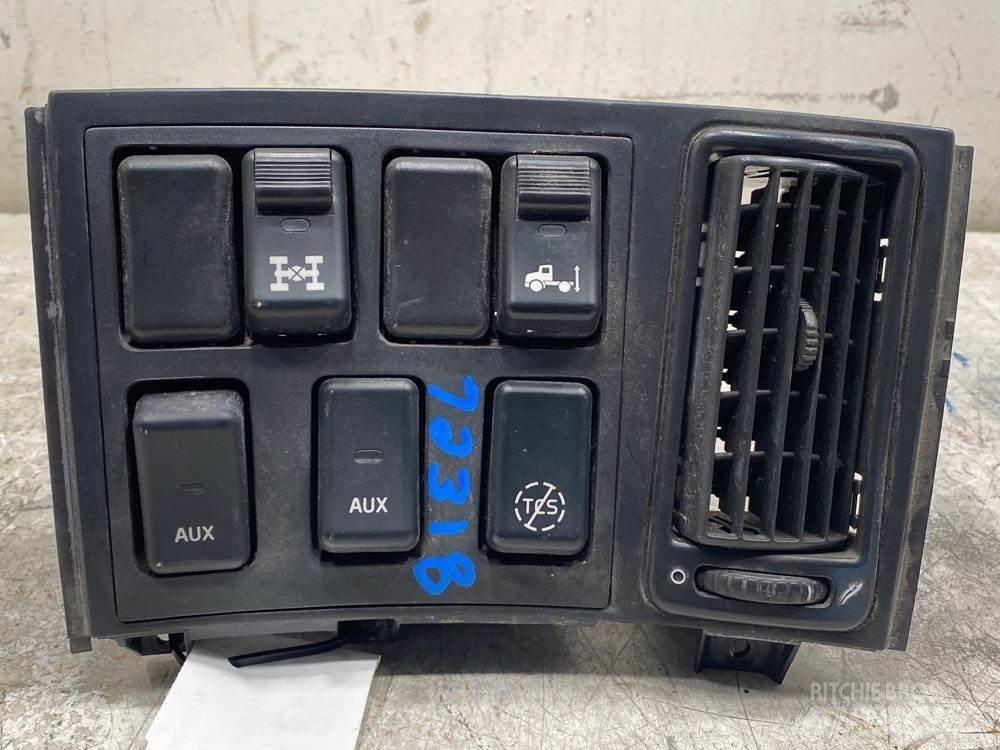 Volvo VNL Електроніка