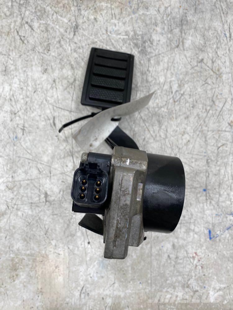 Volvo VNL Транспорт - Інші