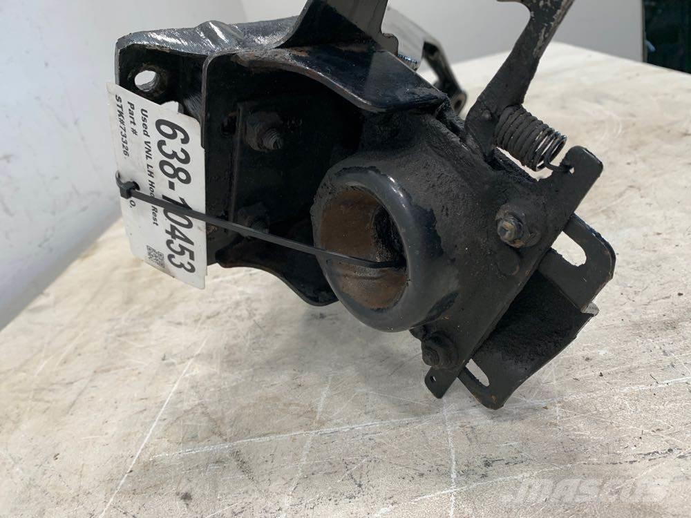 Volvo VNL Транспорт - Інші