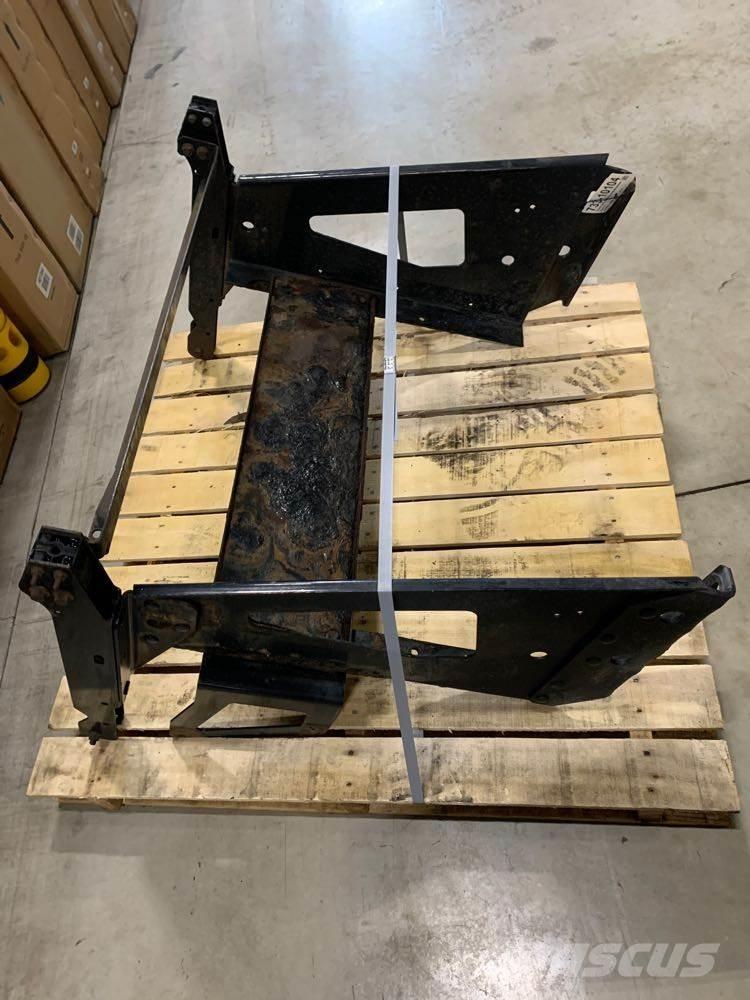 Volvo VNL Транспорт - Інші