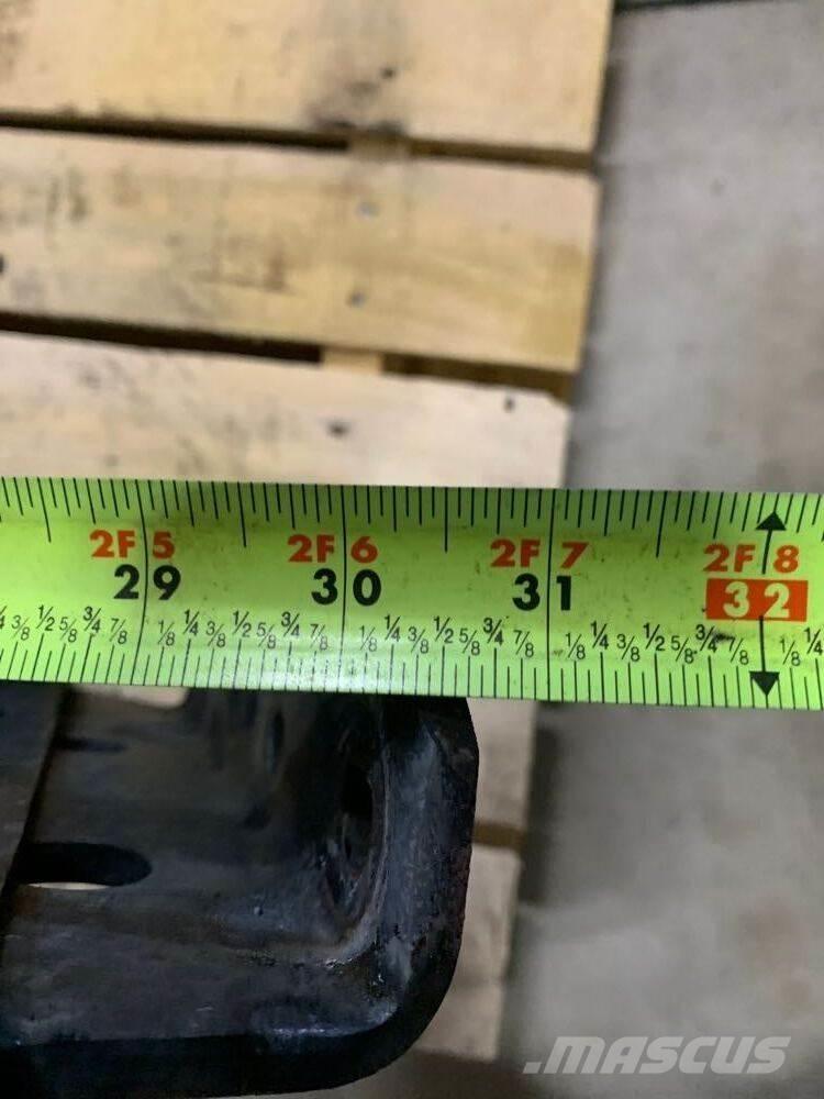 Volvo VNL Транспорт - Інші