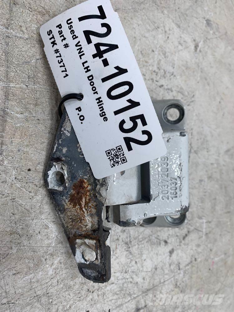 Volvo VNL Транспорт - Інші