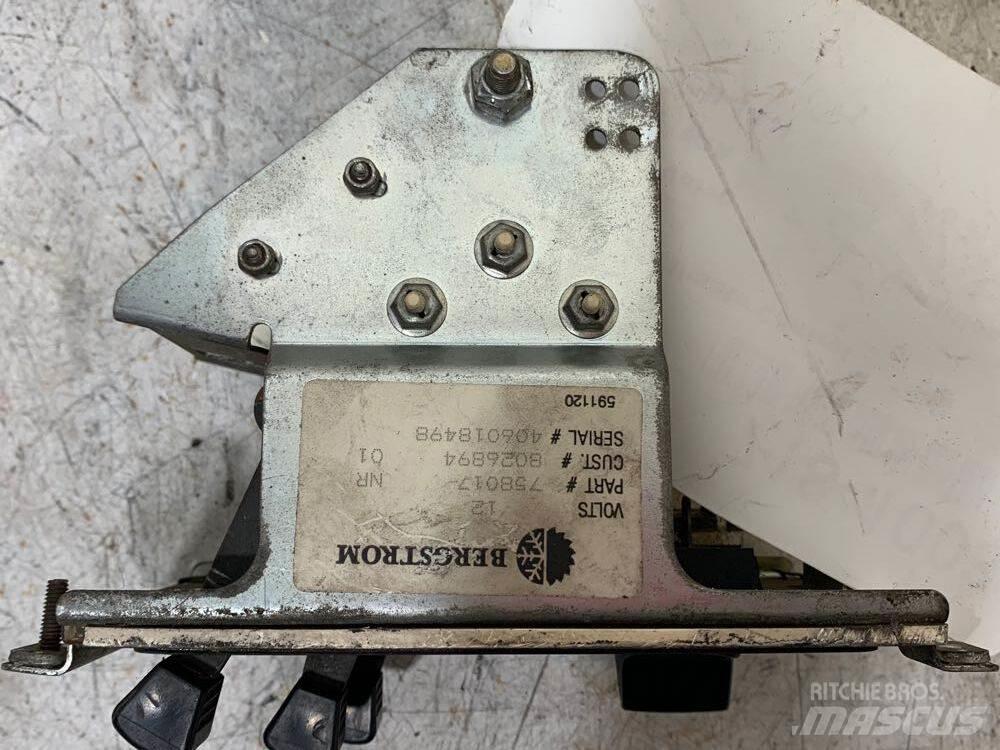 Volvo WIA Електроніка