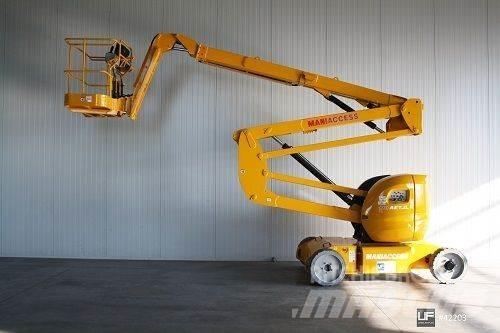Manitou 170 AETJ Колінчаті підйомники