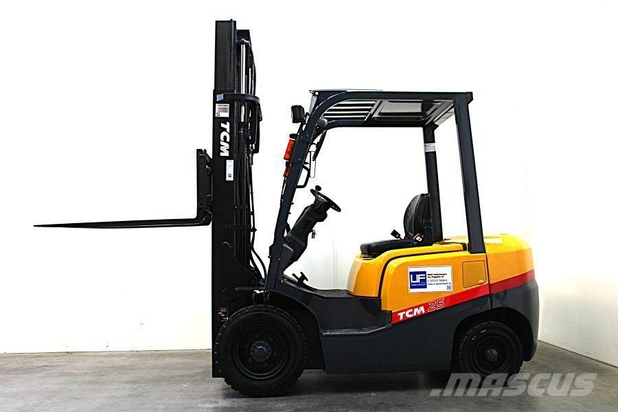 TCM FD 25 T 3 Дизельні навантажувачі