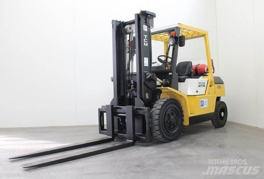 TCM FG 35 N7T Газові навантажувачі