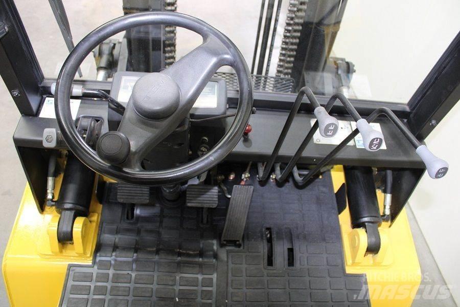 TCM FG 35 N7T Газові навантажувачі