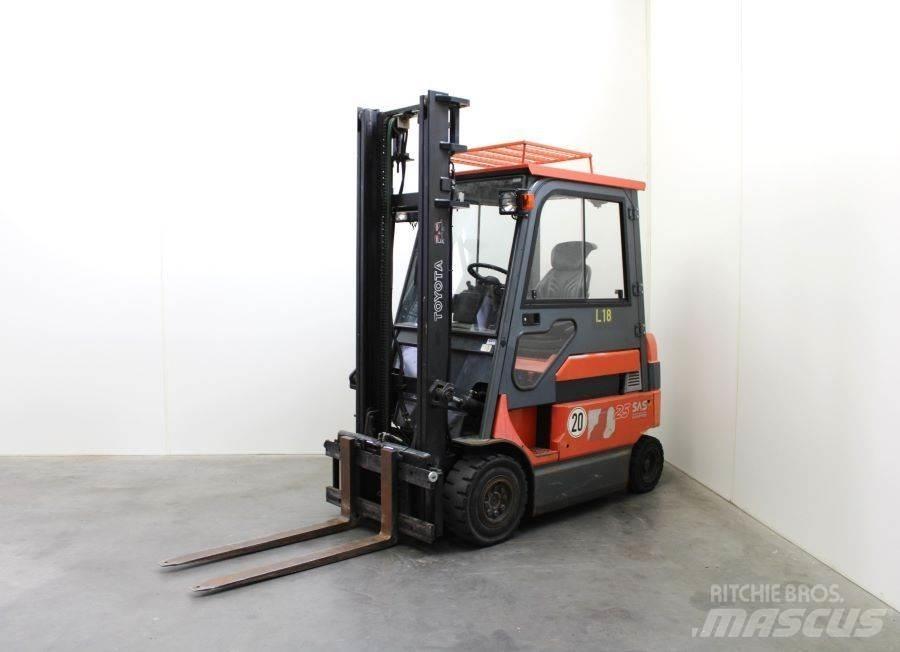 Toyota 7FBM25 Електронавантажувачі