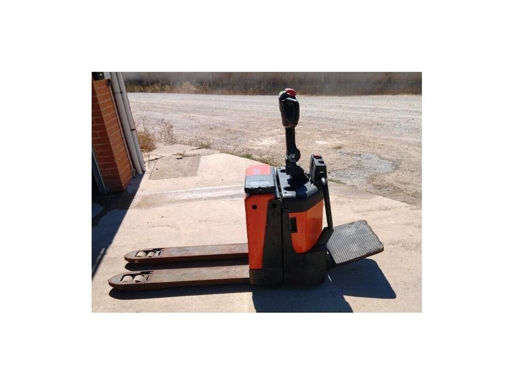 BT P20 Штабелери