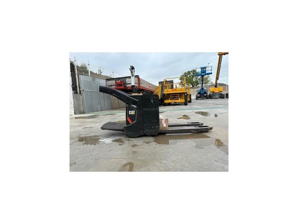 CAT NPV20N2 Штабелери