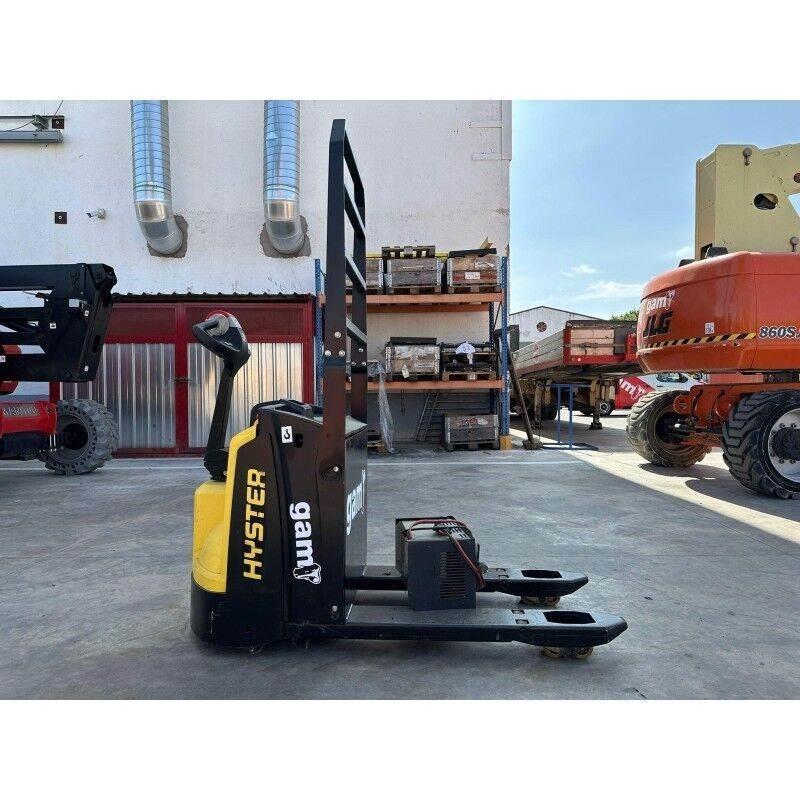 Hyster P2.0 Ручні штабелери