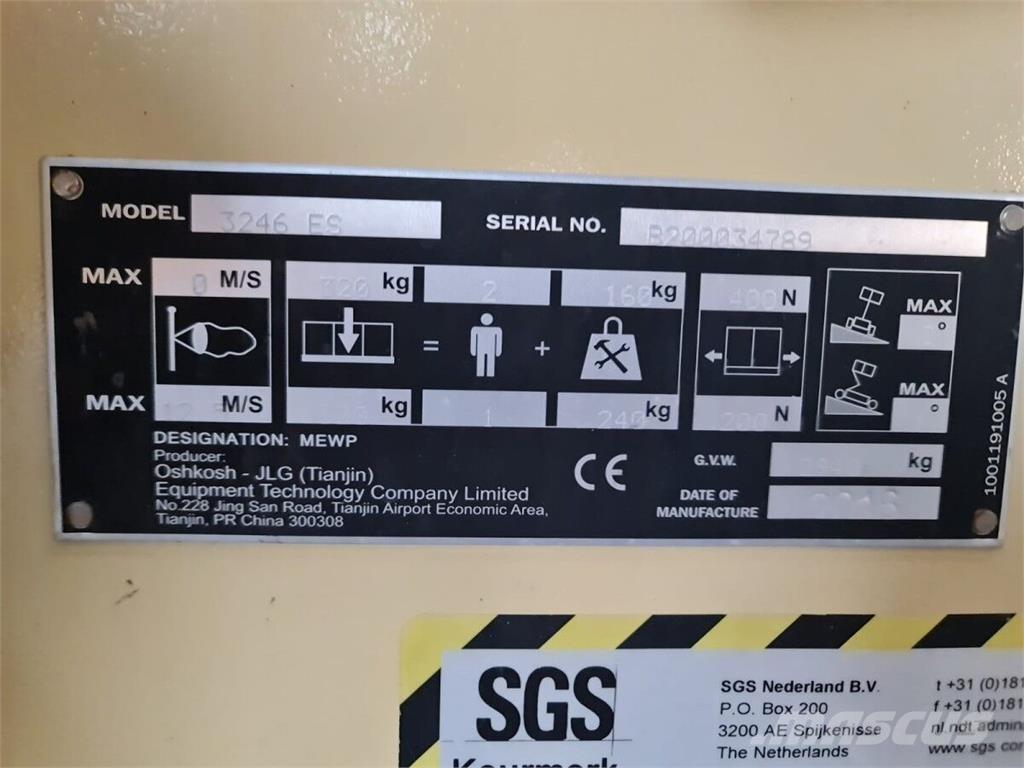 JLG 3246ES Підйомники-ножиці