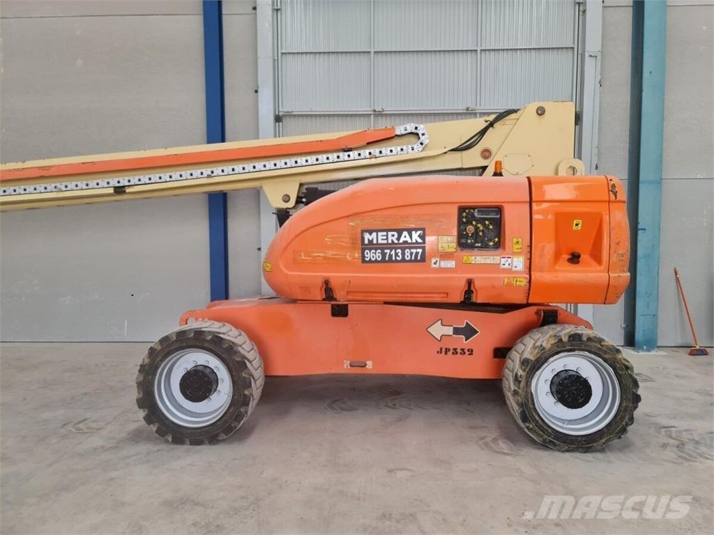 JLG 860SJ Телескопічні підйомники