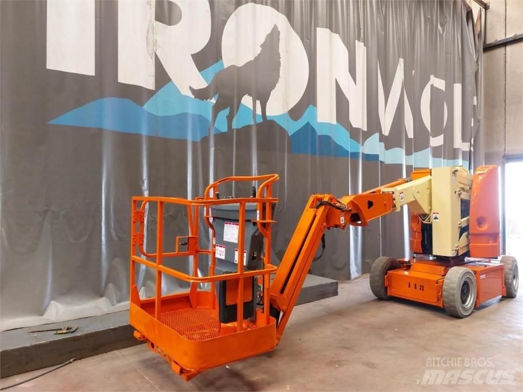 JLG E300AJP Колінчаті підйомники