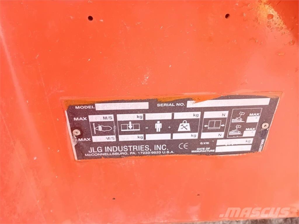 JLG E450AJ Колінчаті підйомники
