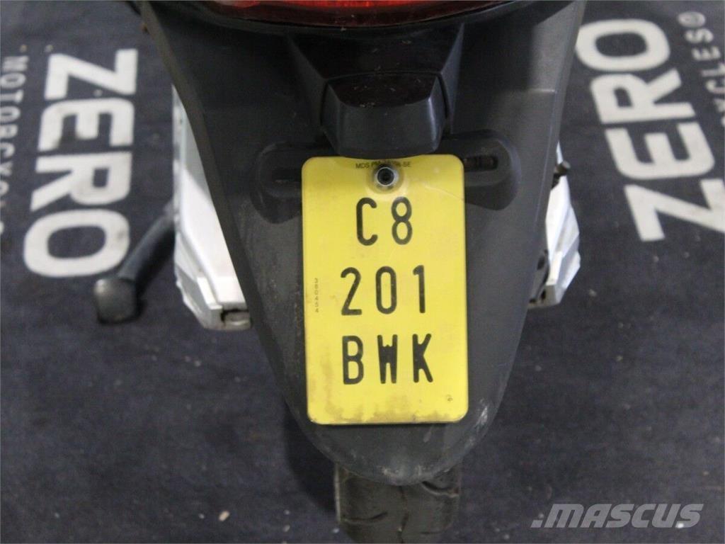  Urban D4 Всюдиходи