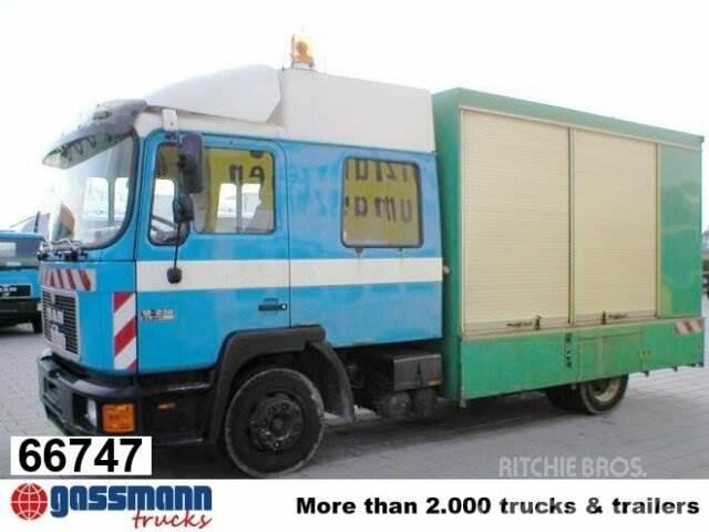 MAN Spülwagen Підмітальні машини