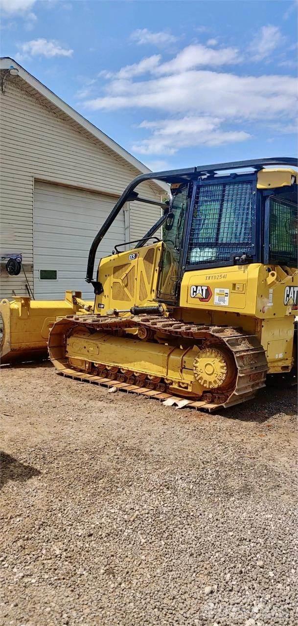 CAT D3 LGP Гусеничні бульдозери