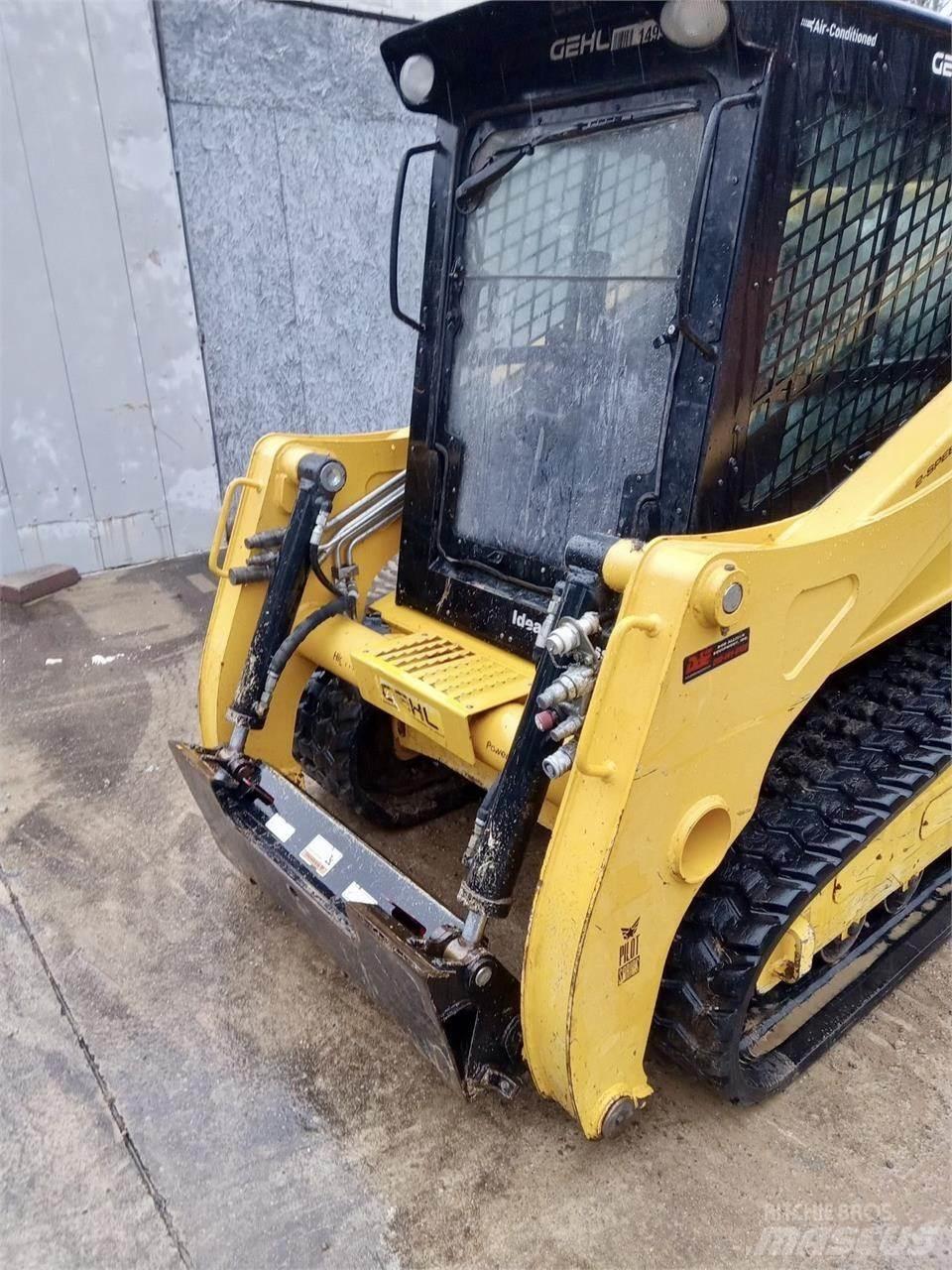 Gehl VT320 Міні-навантажувачі