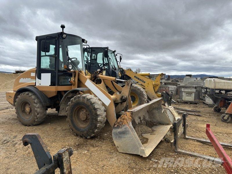 CASE 221D Фронтальні навантажувачі