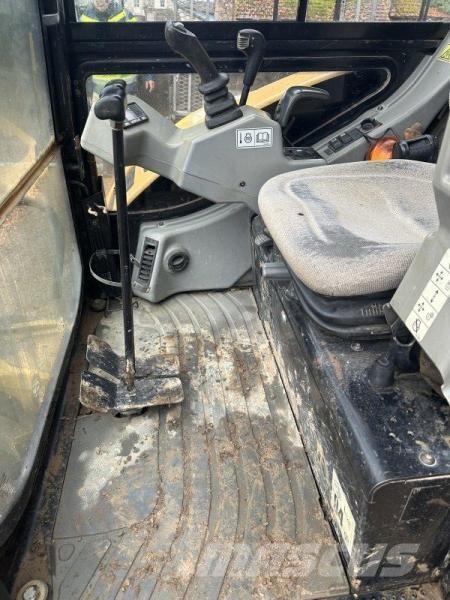 CAT 302.5C Міні-екскаватори < 7т