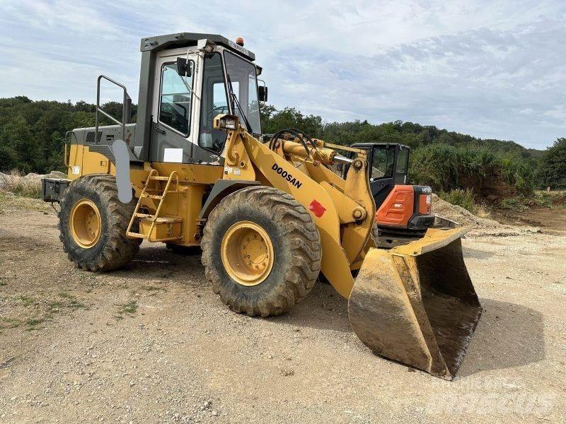 Daewoo MG200 Фронтальні навантажувачі