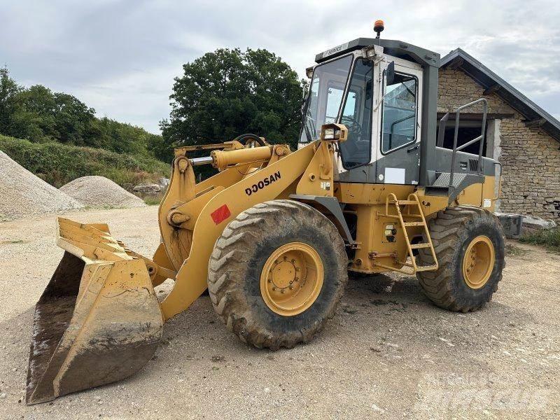 Daewoo MG200 Фронтальні навантажувачі