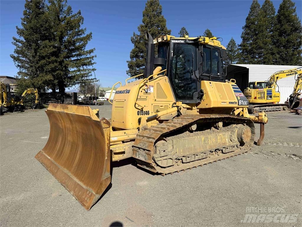 Komatsu D61EXi-24 Гусеничні бульдозери