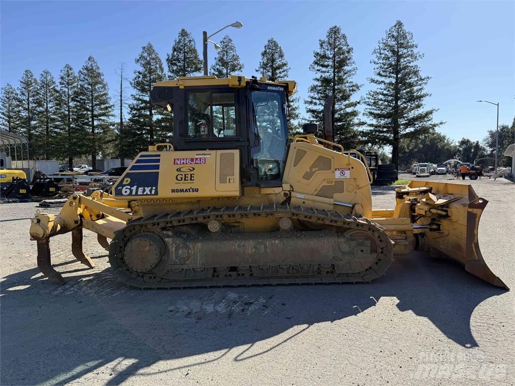 Komatsu D61EXi-24 Гусеничні бульдозери