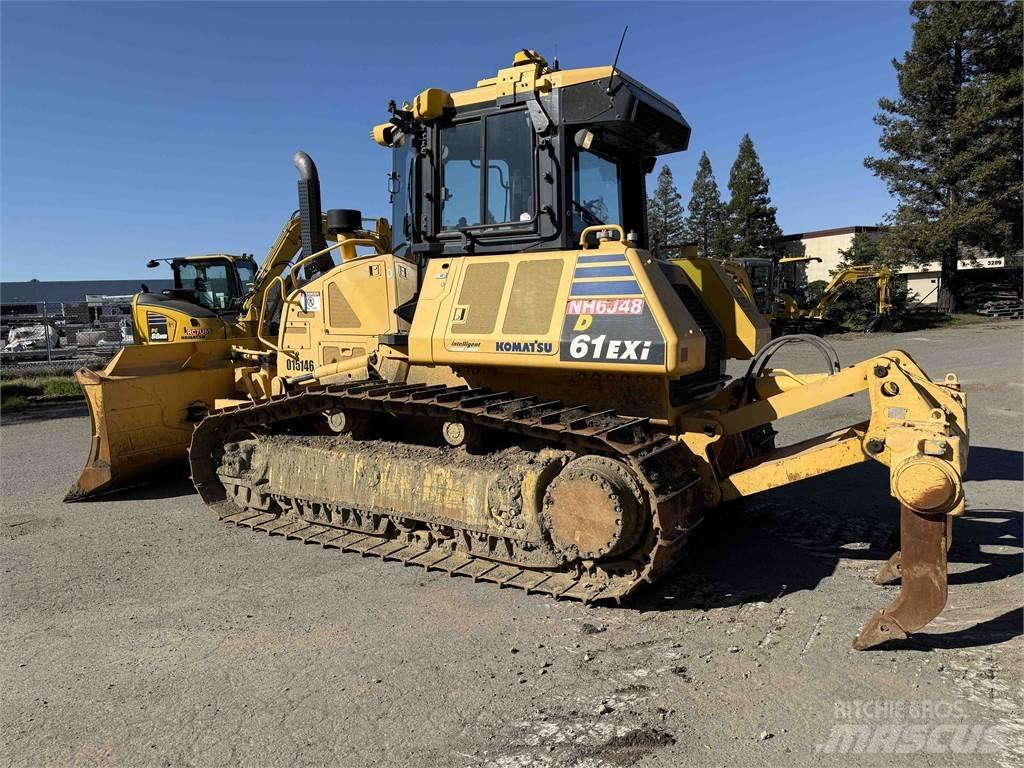 Komatsu D61EXi-24 Гусеничні бульдозери