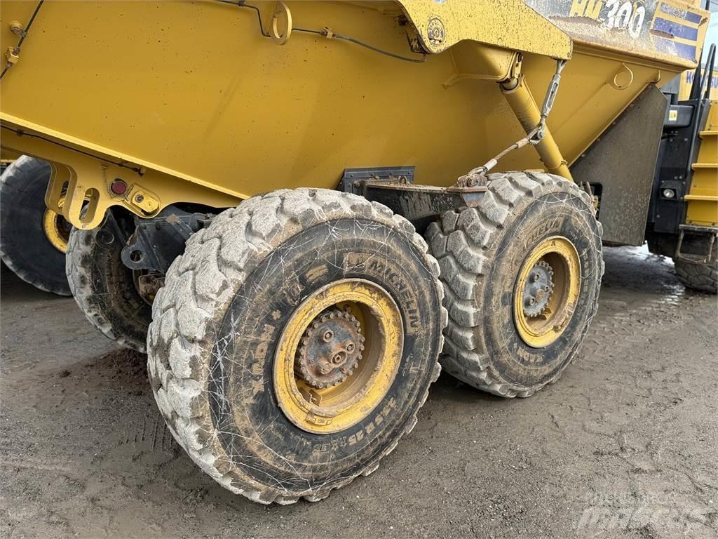 Komatsu HM300-5 Зчленовані самоскиди