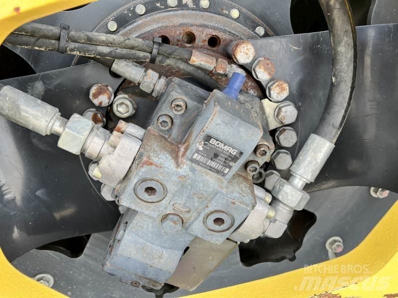 Bomag BW 213 PDH-5 Грунтові котки