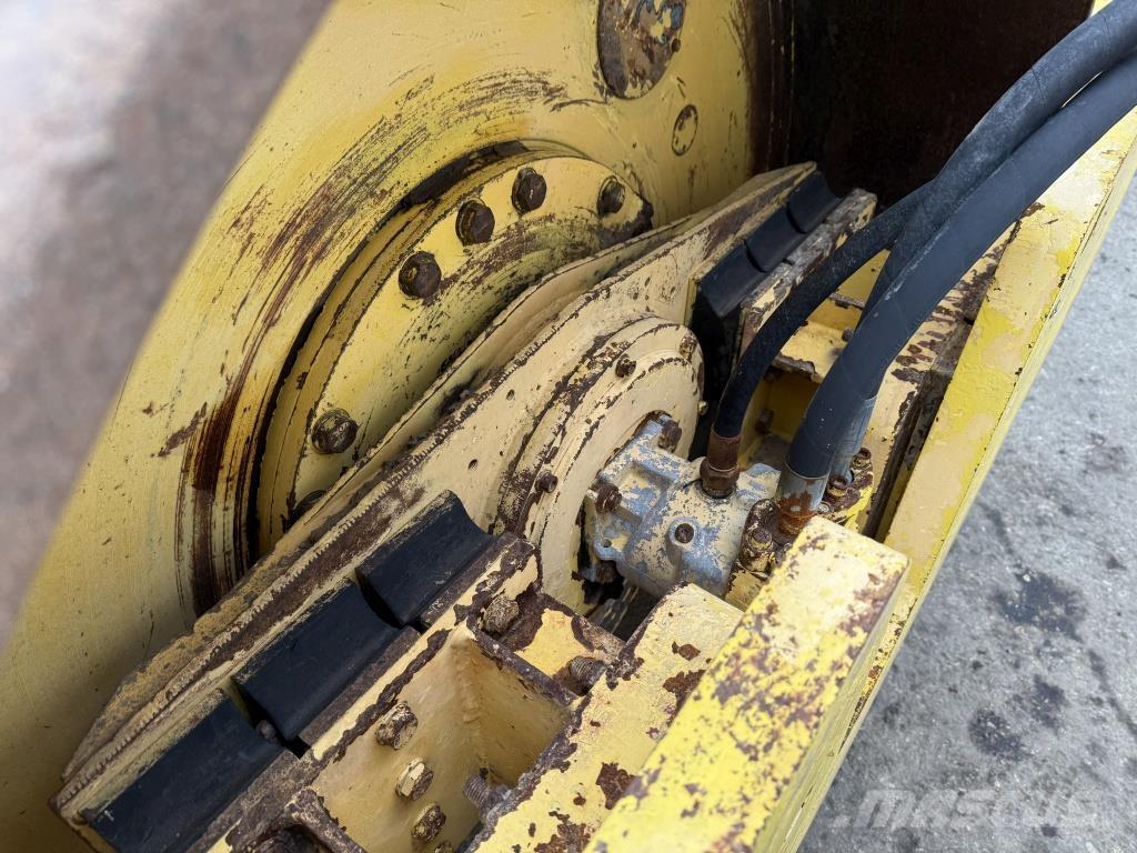 Bomag BW 217 PD-2 Грунтові котки