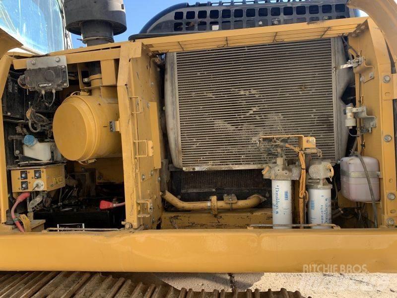 CAT 324 DL Гусеничні екскаватори