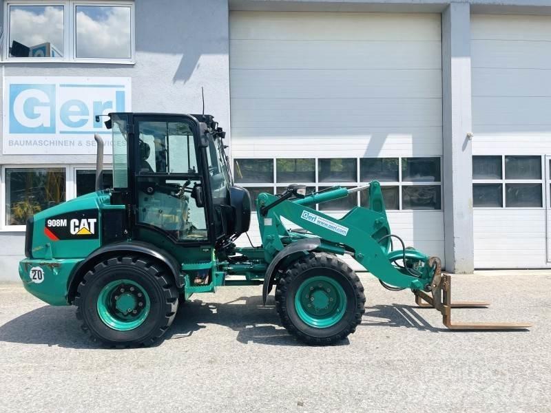 CAT 908M Фронтальні навантажувачі