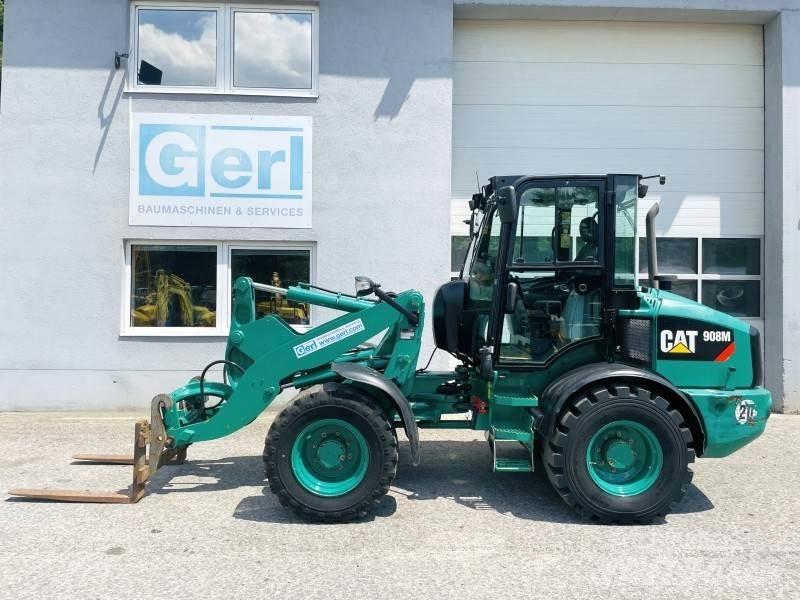 CAT 908M Фронтальні навантажувачі
