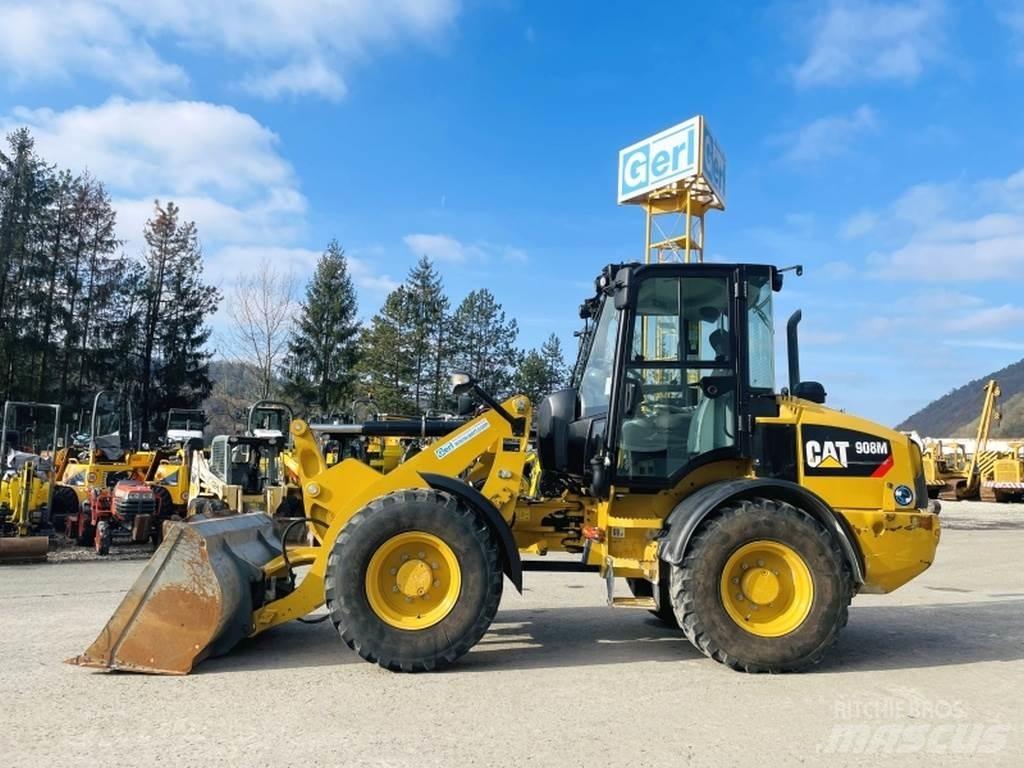 CAT 908M Фронтальні навантажувачі